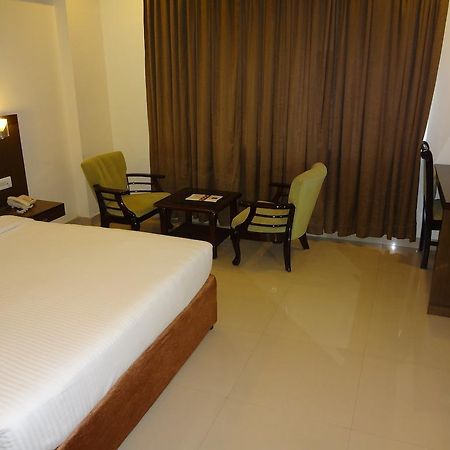 Hotel Budhil Park Visakhapatnam Eksteriør bilde