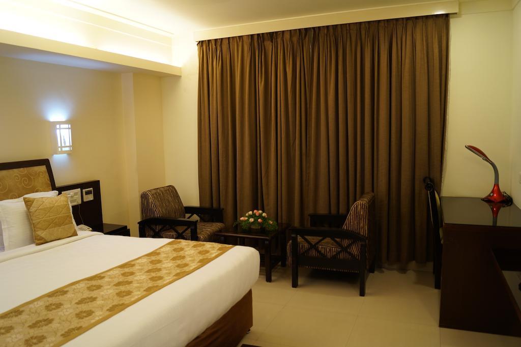 Hotel Budhil Park Visakhapatnam Rom bilde
