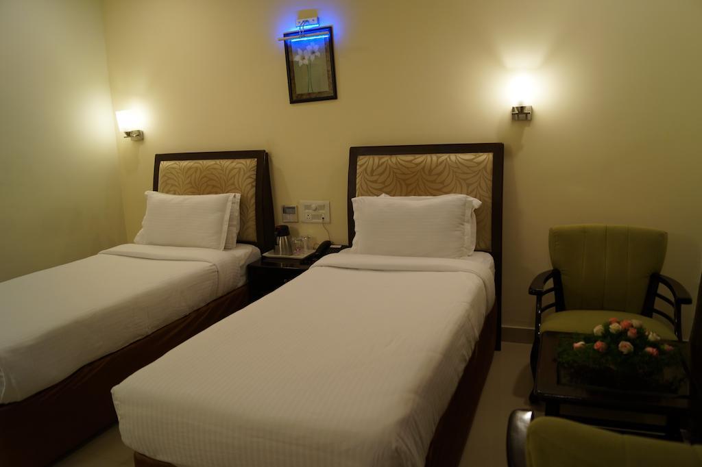 Hotel Budhil Park Visakhapatnam Rom bilde