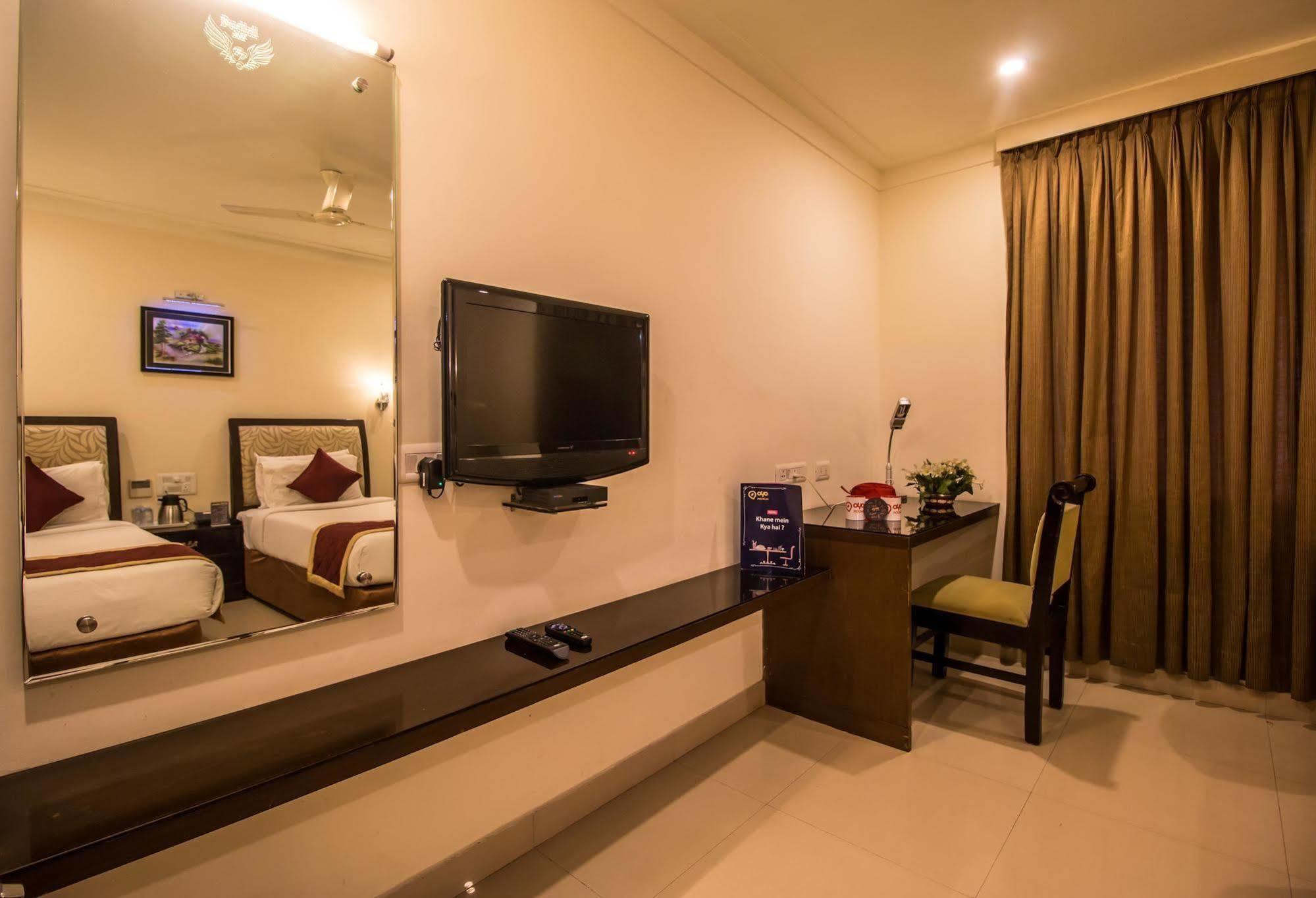 Hotel Budhil Park Visakhapatnam Eksteriør bilde