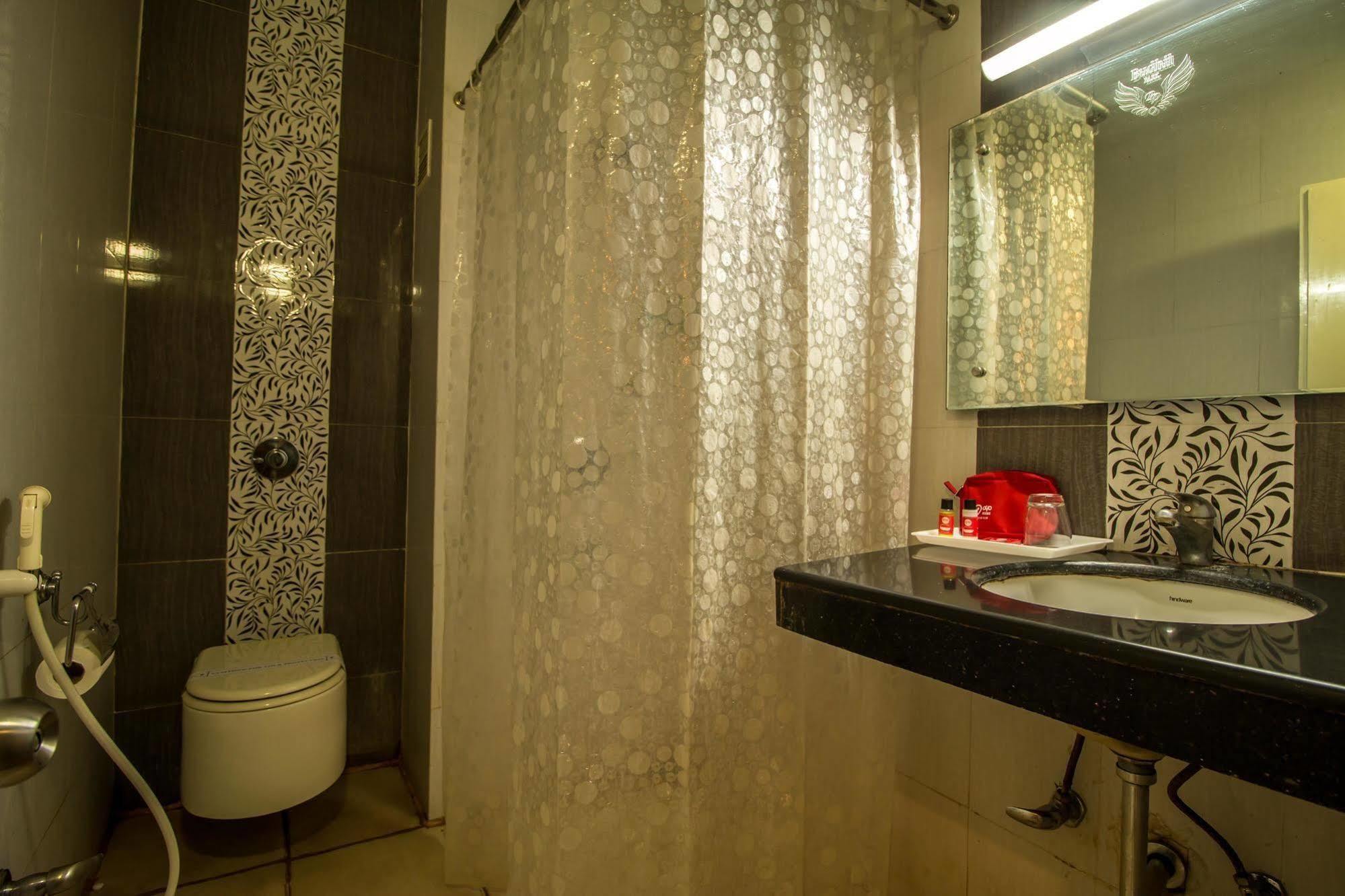 Hotel Budhil Park Visakhapatnam Eksteriør bilde