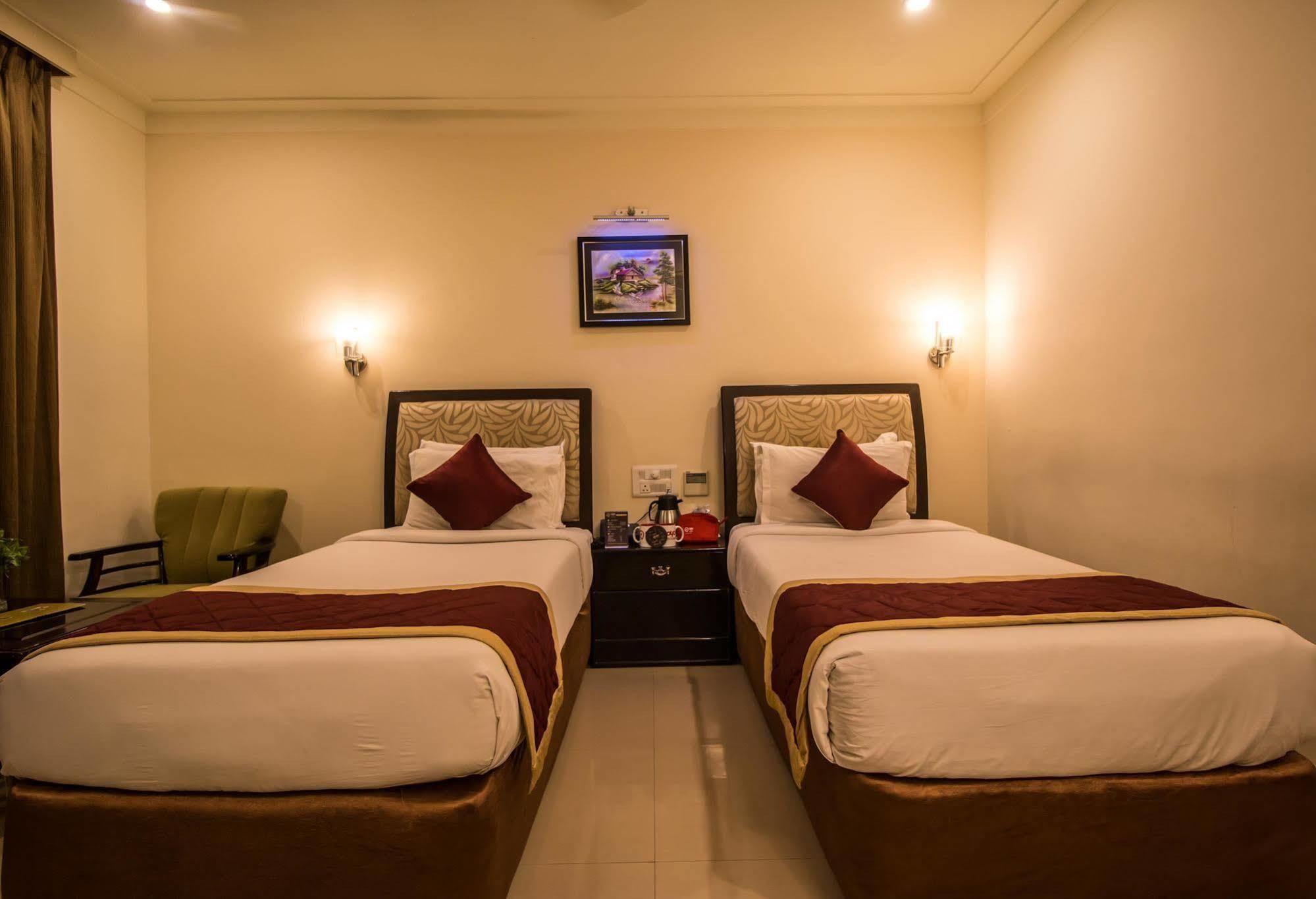Hotel Budhil Park Visakhapatnam Eksteriør bilde