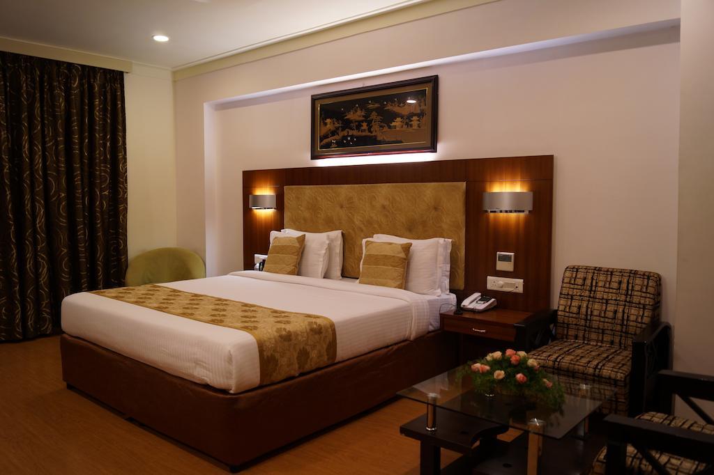 Hotel Budhil Park Visakhapatnam Eksteriør bilde