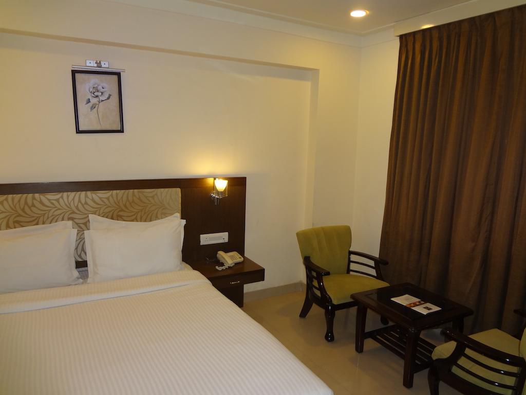 Hotel Budhil Park Visakhapatnam Eksteriør bilde