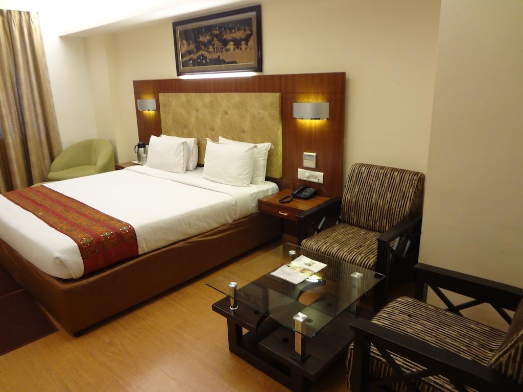 Hotel Budhil Park Visakhapatnam Eksteriør bilde