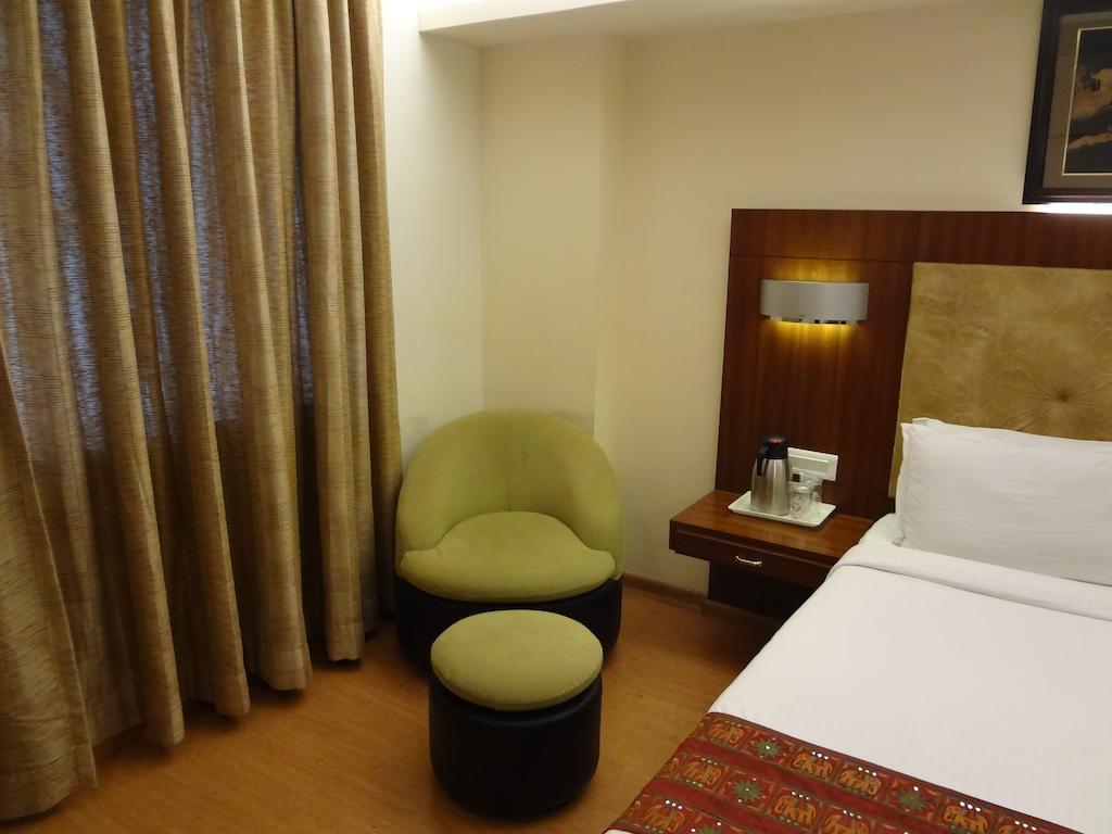 Hotel Budhil Park Visakhapatnam Eksteriør bilde